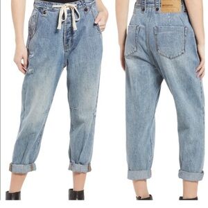 One Teaspoon Women's High Waist Safari Jeans waist